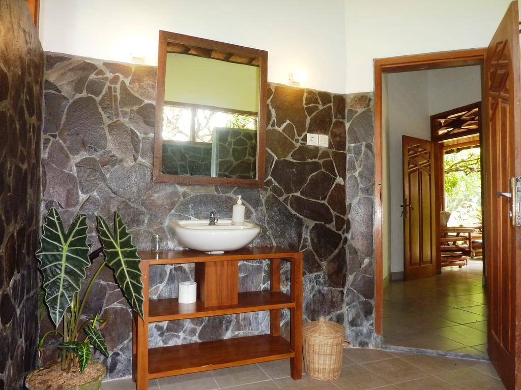 Saraswati Holiday House Ловина Экстерьер фото